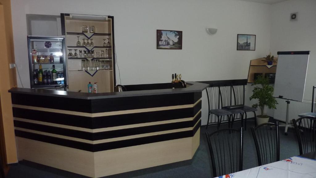 Hotel Tht Policka Bagian luar foto