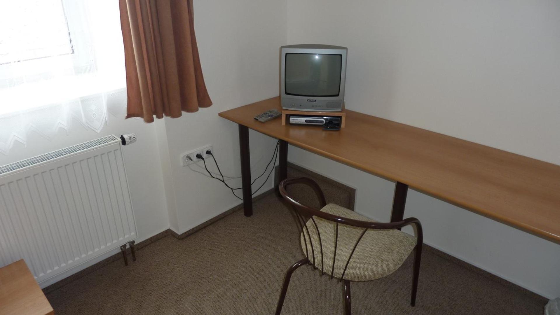 Hotel Tht Policka Bagian luar foto