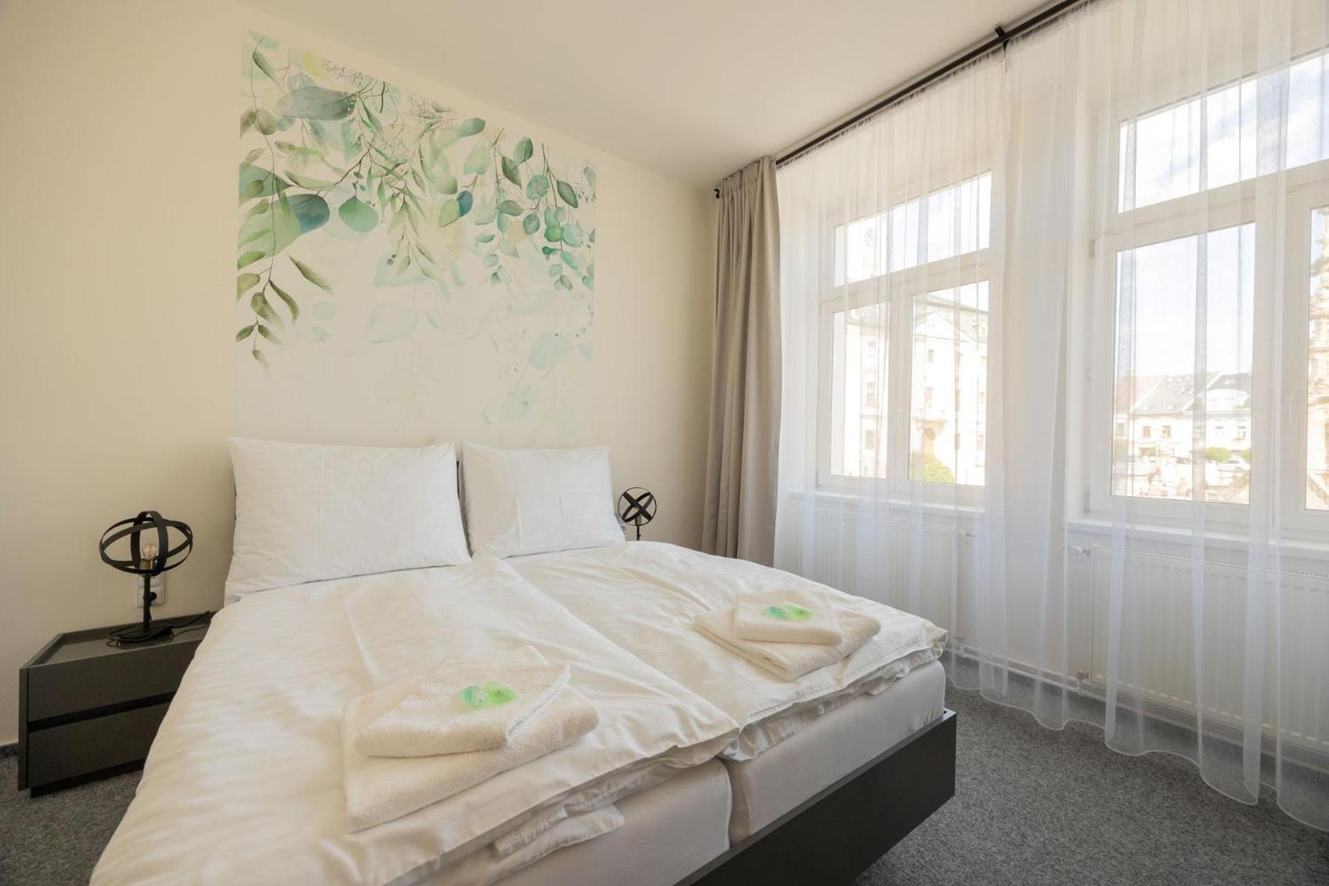 Hotel Tht Policka Bagian luar foto